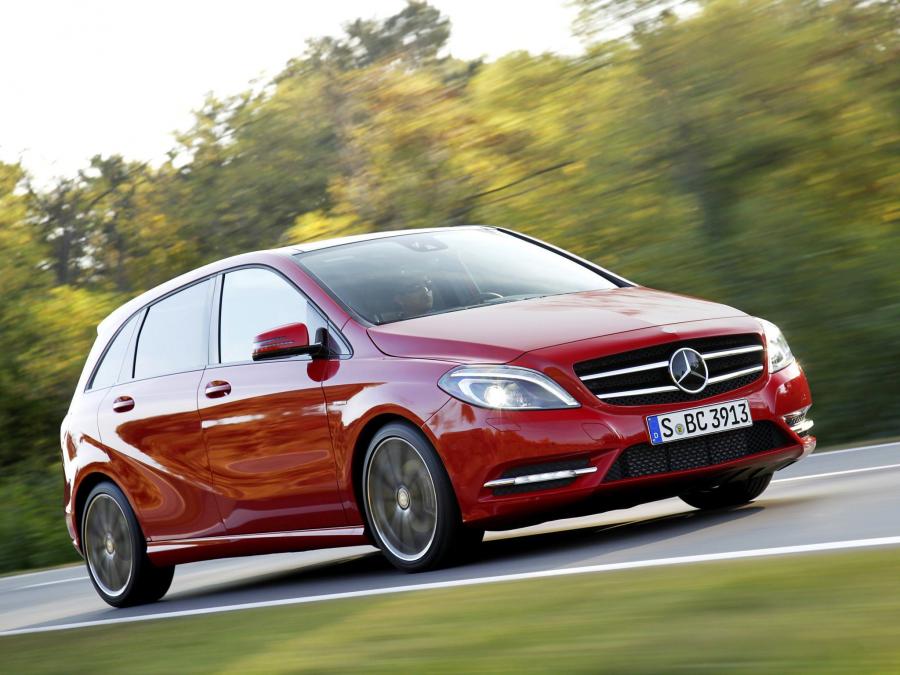  Mercedes-Benz B200 CDI BlueEFFICIENCY 2011 года  (фото 1 из 30)